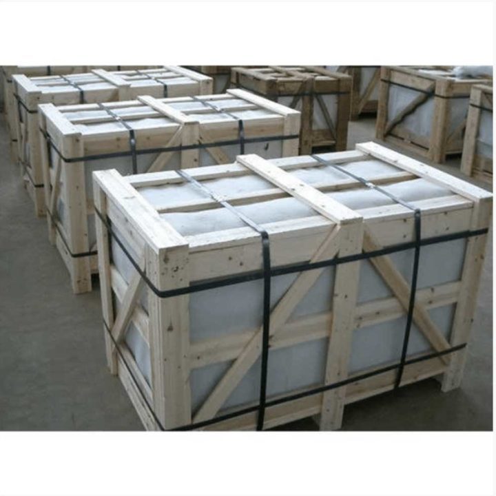 Imagen control carga azulejos en el contenedor. Proceso de Control de Calidad